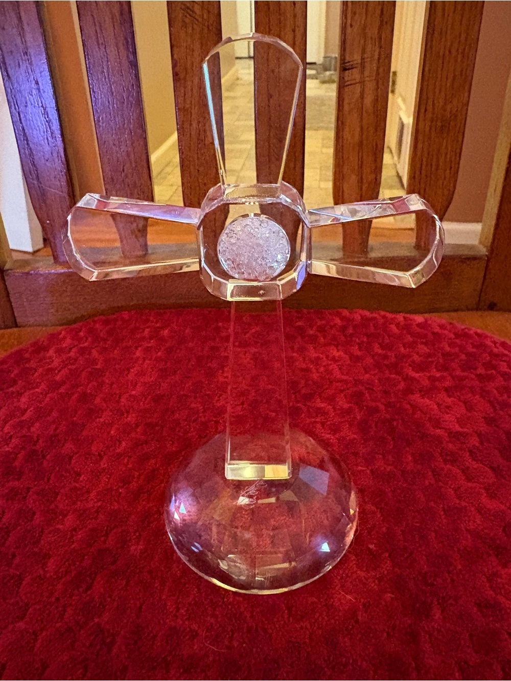Oleg Cassini Signed Crystal Cross Sculpture Crackle Center Religious Figurine